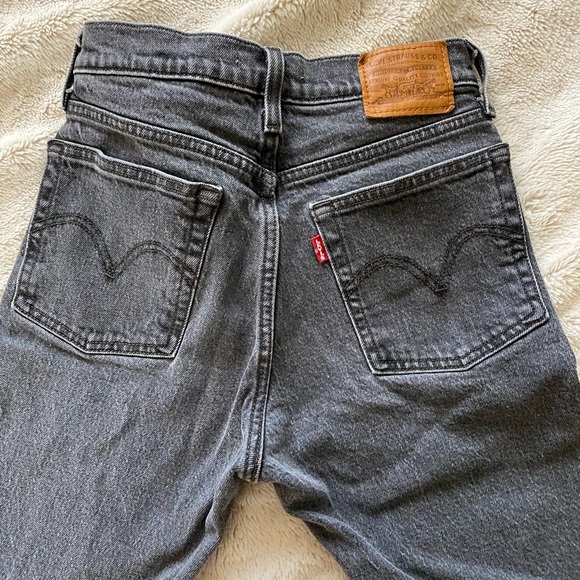 Levi’s Wedgie fit size 24 - Picture 4 of 4